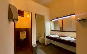 Spicepeek Boutique Hotel Cmb Airport